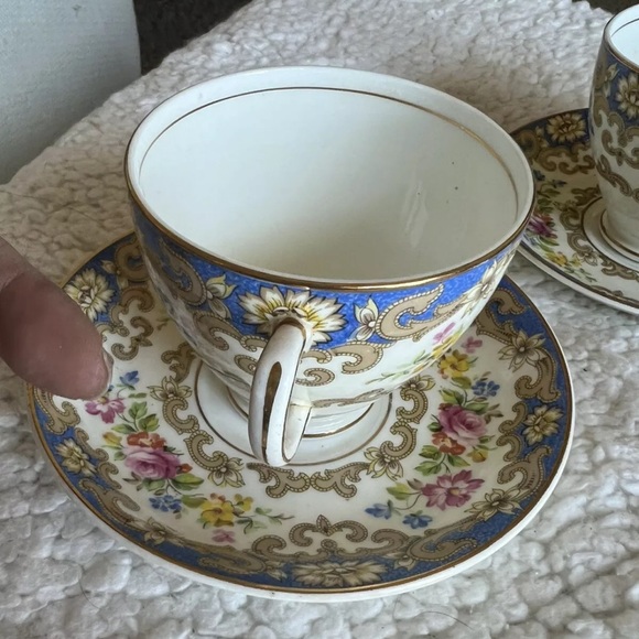 Vintage Old Royal China England Tea Cup & Saucer Set Of 2 EUC - Picture 4 of 12